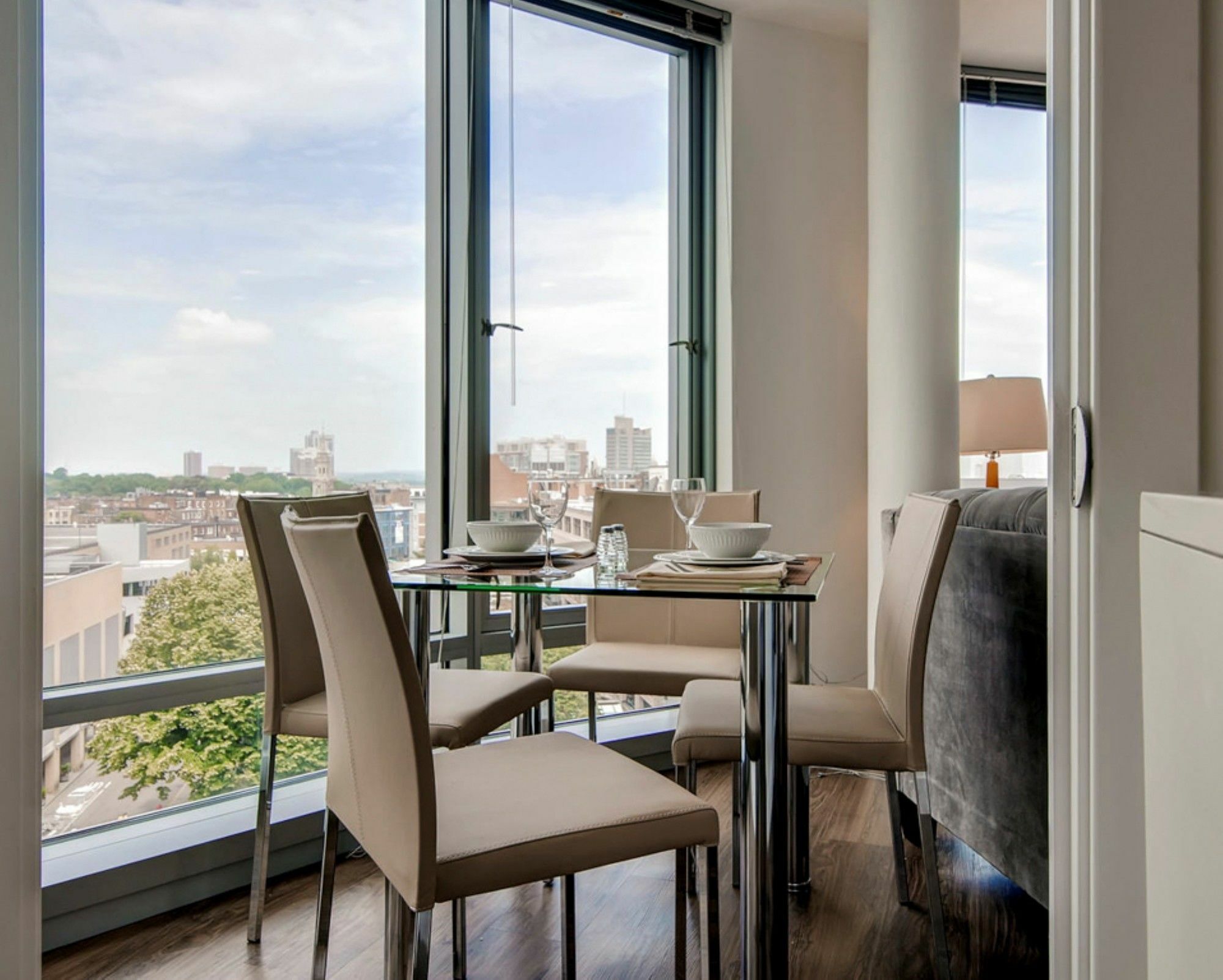 Global Luxury Suites At Fenway Бостон Экстерьер фото